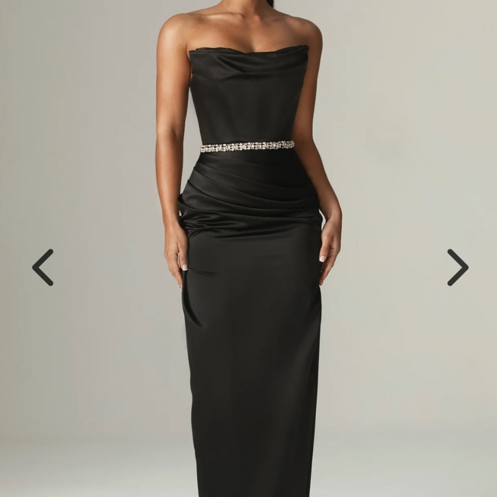 ALIAVA ALARA DUCHESS CRYSTAL GOWN DRESS (BLACK)